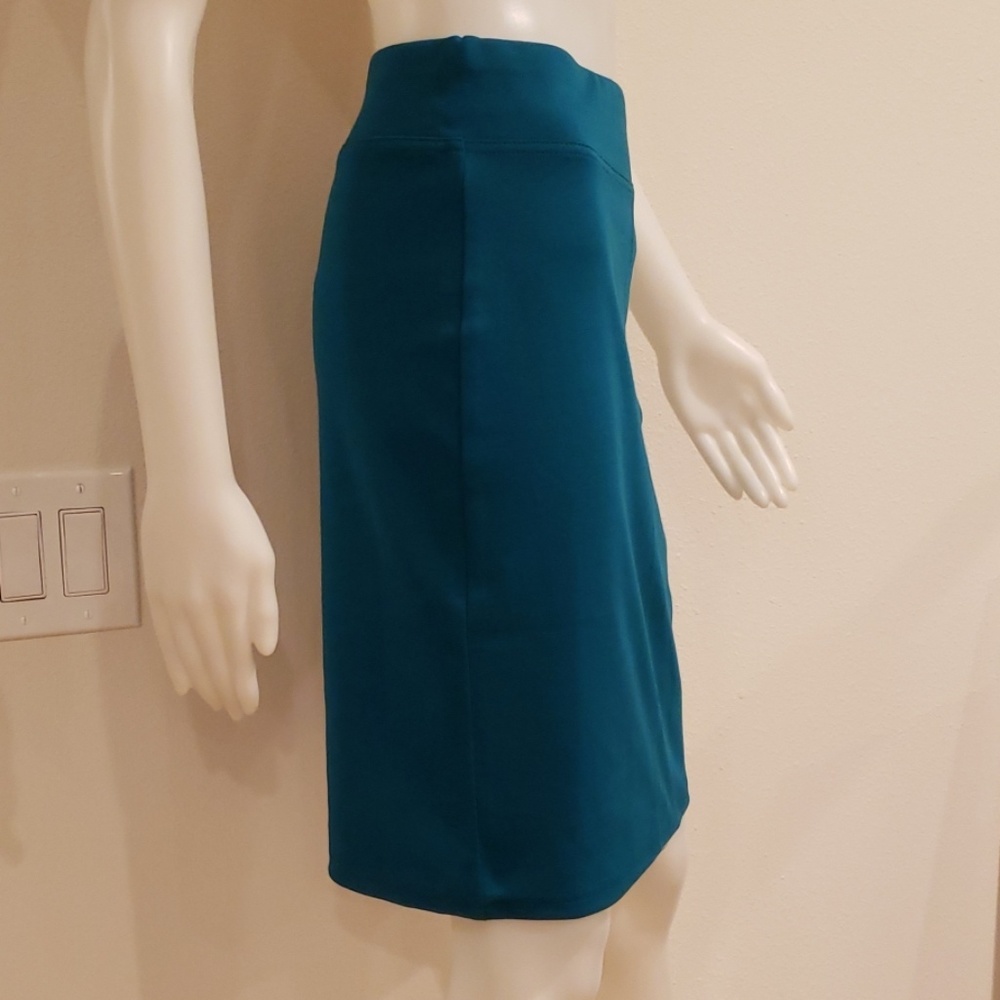 New no tag. Style & Co Pencil Skirt - Picture 5 of 8